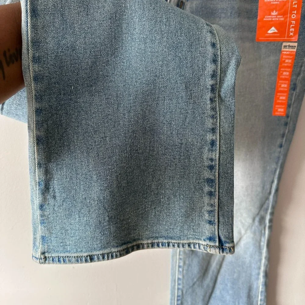 Men's Urban Pipeline™ Slim Bootcut MaxFlex Jeans - Light Wash 38x30 - Picture 8 of 12